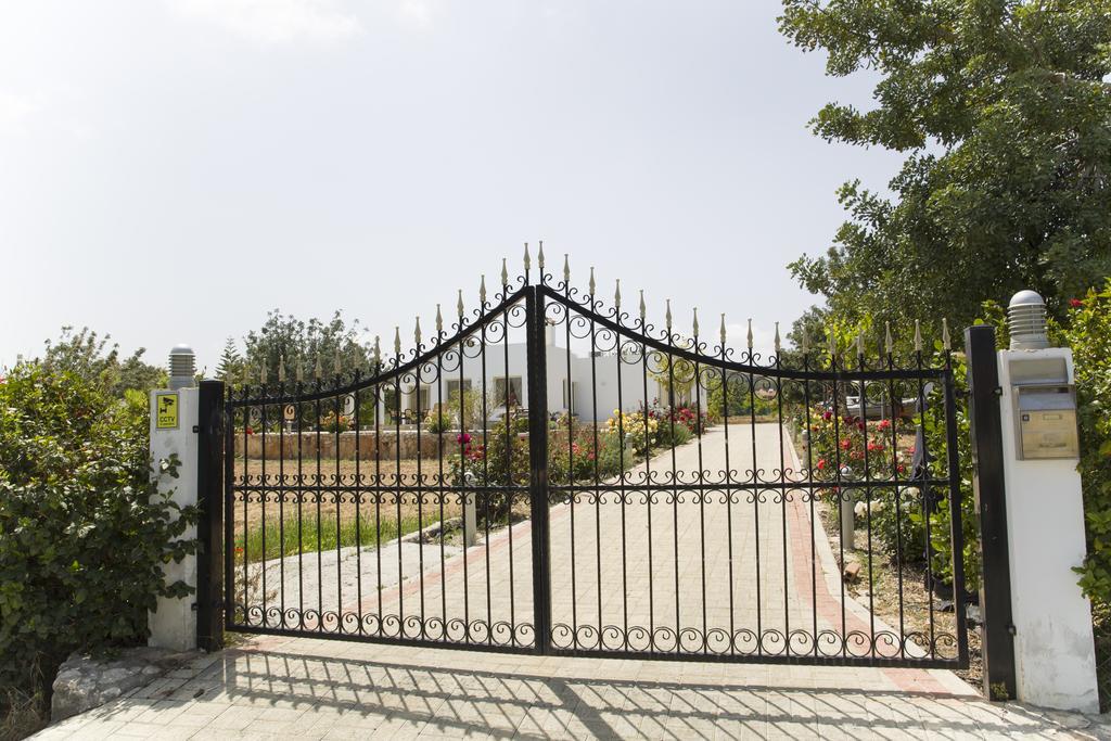 Eliofos Luxury Villa Polis Exterior photo